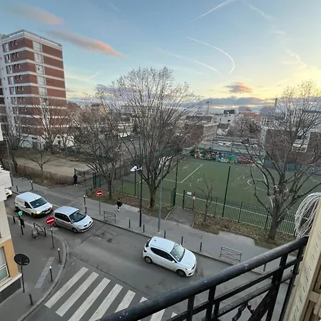 Studio Spacieux Refait A Neuf *